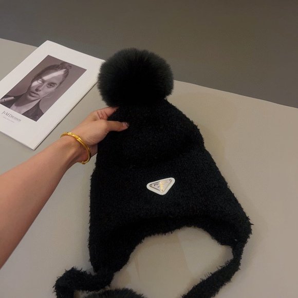 ๐โจAUTHENTICโจ๐Prada hat - Picture 5 of 8